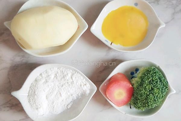 多彩土豆条的做法图解1