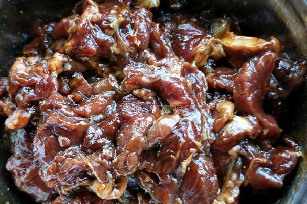 彩椒炒牛肉的做法图解3