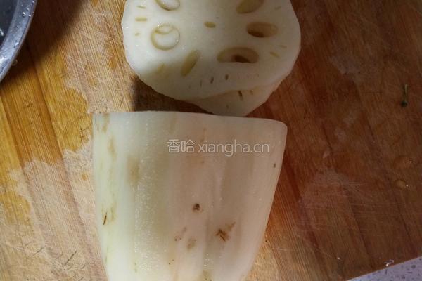凉拌藕片的做法图解1