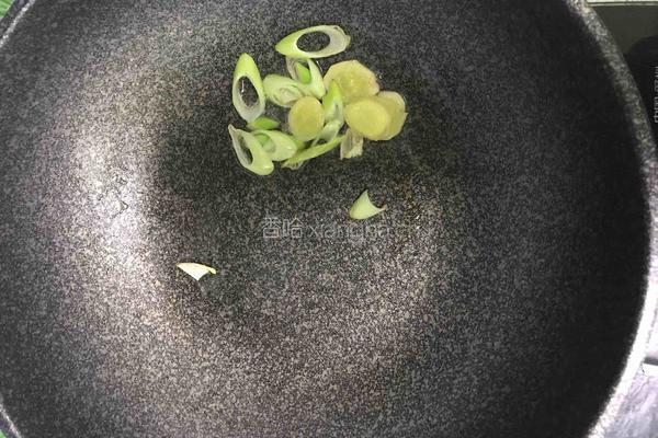 花胶玉竹排骨汤的做法图解4
