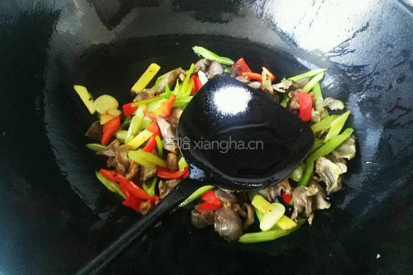 芹菜炒鸭胗的做法图解8