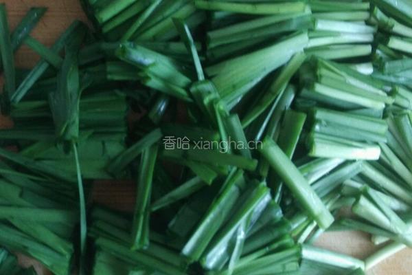 韭菜炒豆皮的做法图解2