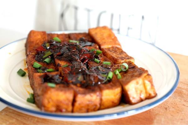 一口爆汁的香煎豆腐的做法图解6