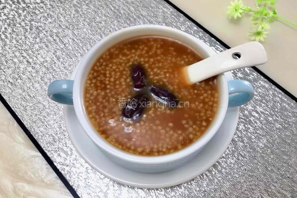 红枣小米粥的做法图解5