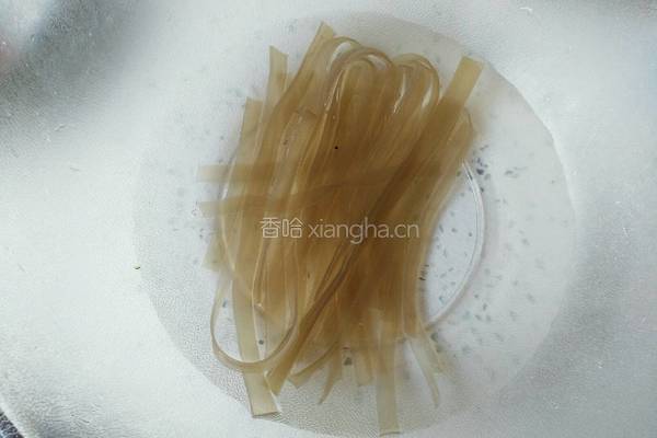 菌菇肉片汤的做法图解2