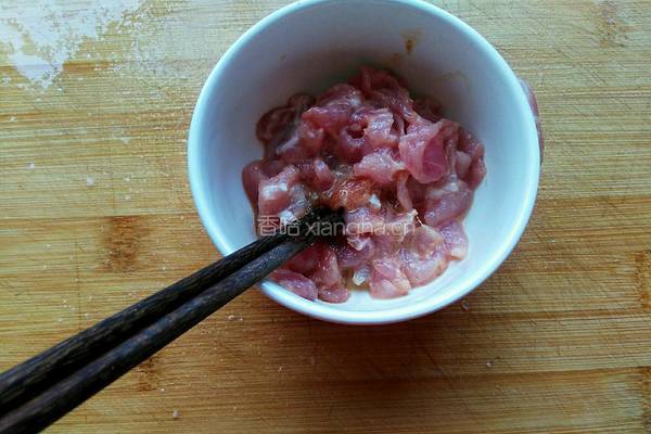 菌菇肉片汤的做法图解4