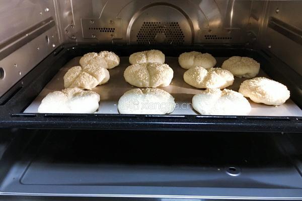 皇冠赛门餐包的做法图解10