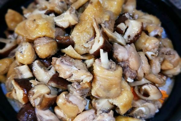 香菇鸡肉煲仔饭的做法图解15