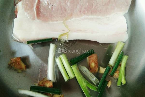 蒜苔炒回锅肉的做法图解3