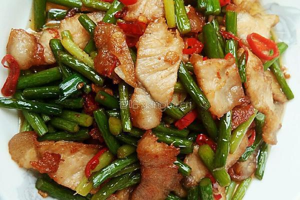 蒜苔炒回锅肉的做法图解10
