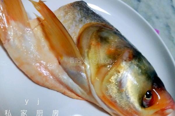剁椒胖鱼头的做法图解1