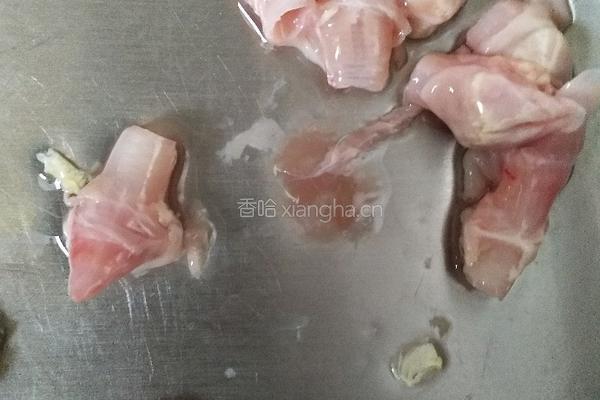 辣炒鸡头的做法图解2