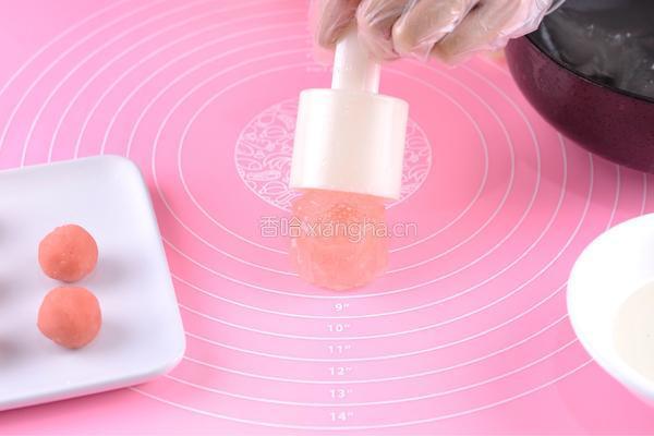 水晶玫瑰月饼的做法图解14