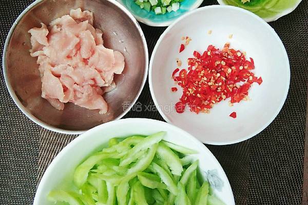 老鼠瓜炒肉的做法图解7