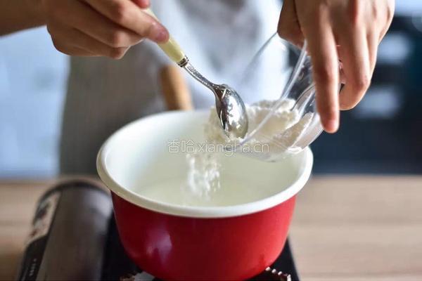 美容养颜下午茶—木瓜椰奶冻的做法图解3