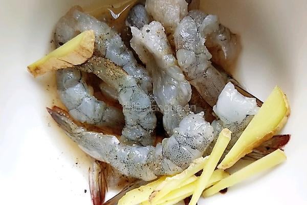 超级有文艺范的千丝万缕虾的做法图解3