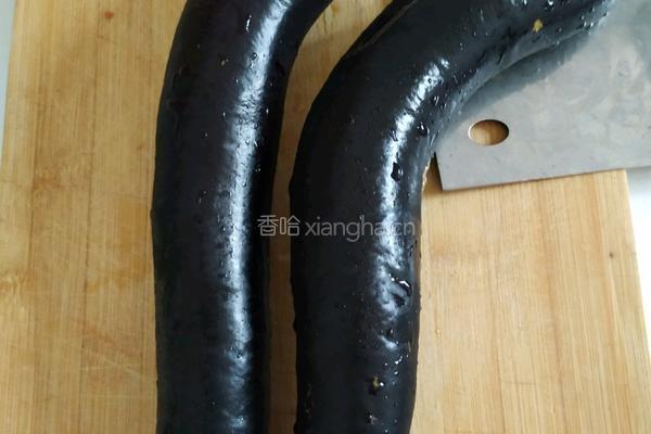 烙茄饼的做法图解1
