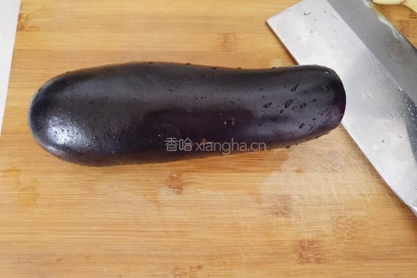 蒜泥茄子的做法图解1
