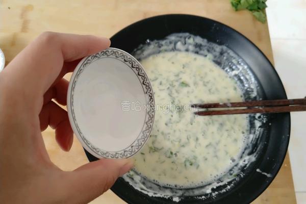 芹菜叶鸡蛋饼的做法图解6