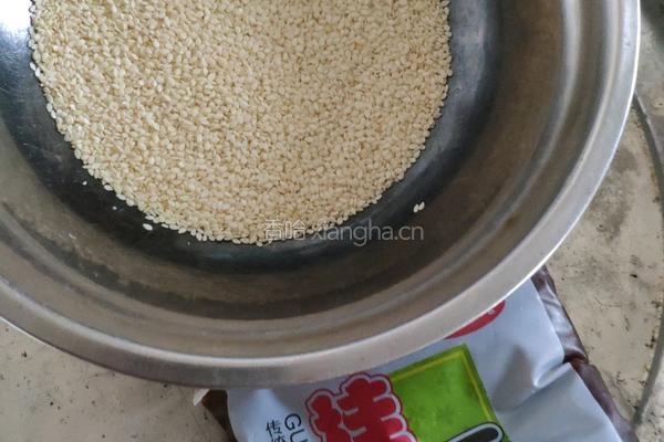 桂花豆沙芝麻球制作程序的做法图解3
