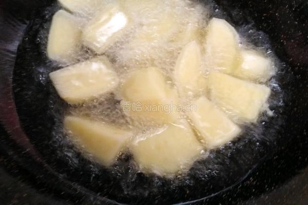 包菜焖土豆的做法图解4