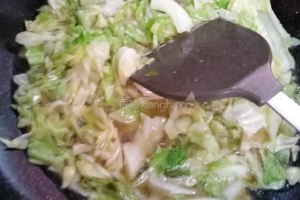 包菜焖土豆的做法图解6