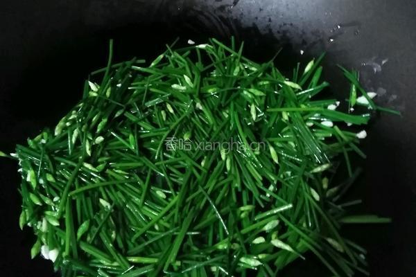 蒜蓉韭菜花的做法图解4