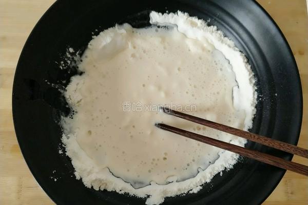 蒜黄鸡蛋饼的做法图解3