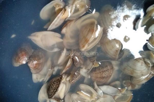 香辣花甲的做法图解1