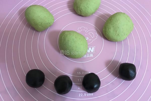 无油酸奶全麦抹茶黑芝麻贝果的做法图解3