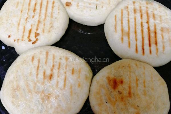 韭菜虾皮鸡蛋馅饼