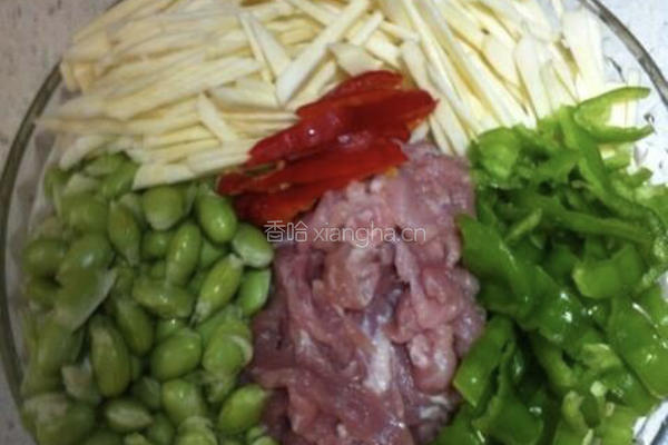 茭白毛豆炒肉丝的做法图解1