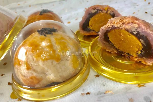 蛋黄酥的做法图解24