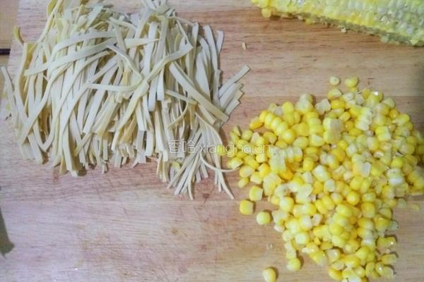 什锦大拌菜的做法图解2