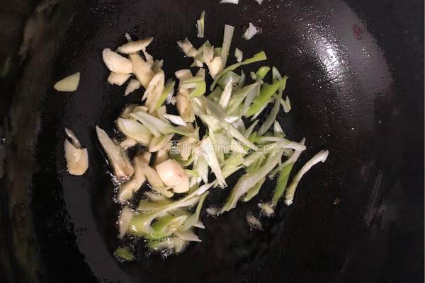 青椒肉段的做法图解10