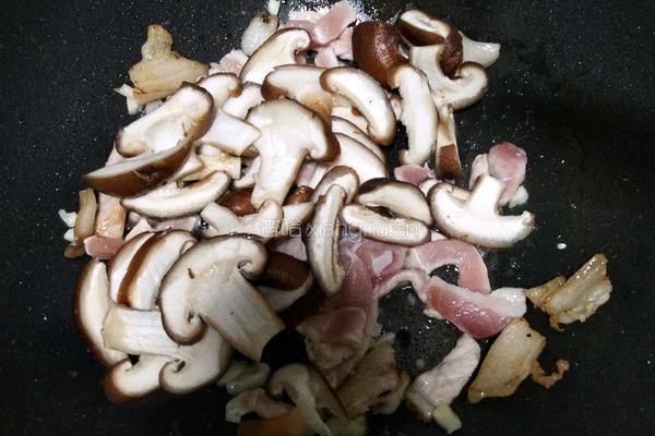 香菇炒肉片的做法图解7
