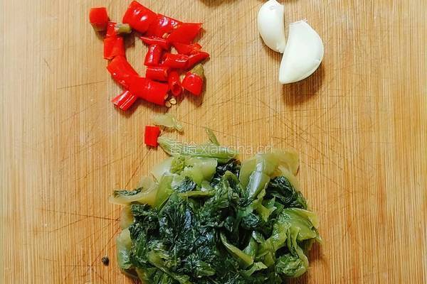 酸菜冒菜的做法图解1