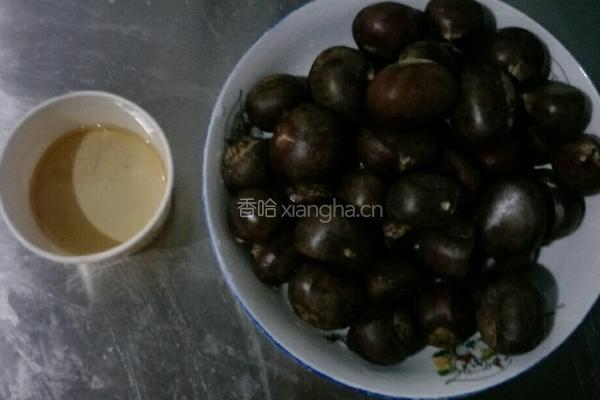烤箱版糖炒栗子的做法图解1