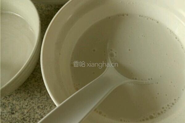 椰浆千层糕的做法图解2