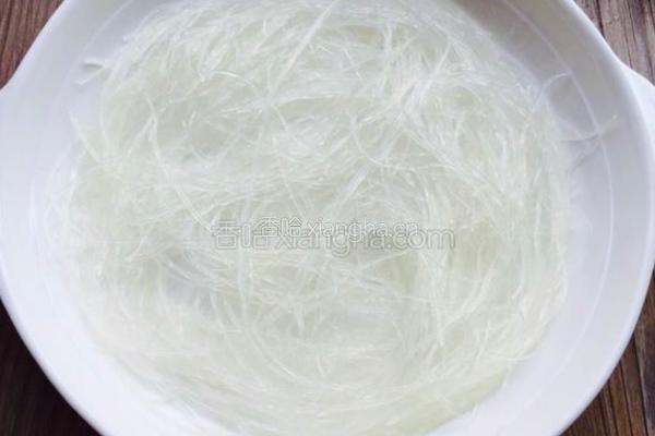 蒜蓉粉丝蒸虾的做法图解3