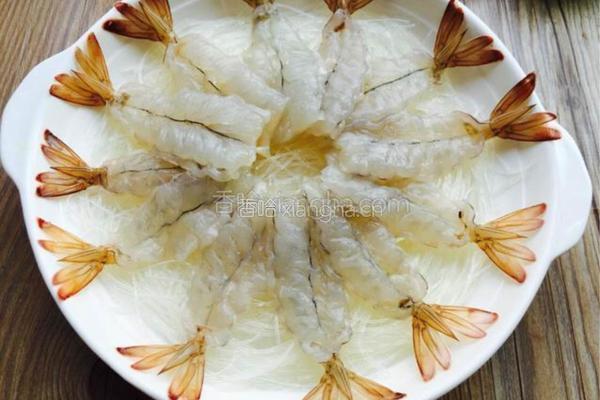 蒜蓉粉丝蒸虾的做法图解4
