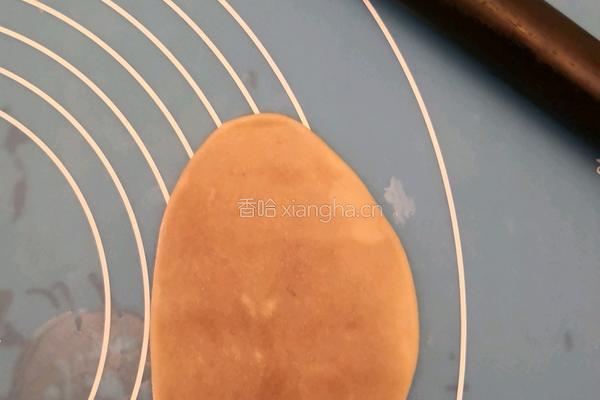 四色莲蓉蛋黄酥的做法图解7