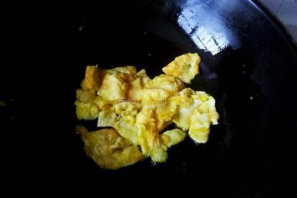 秋葵炒鸡蛋的做法图解4