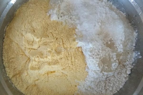 玉米面菜团子（酸菜猪肉馅）的做法图解2