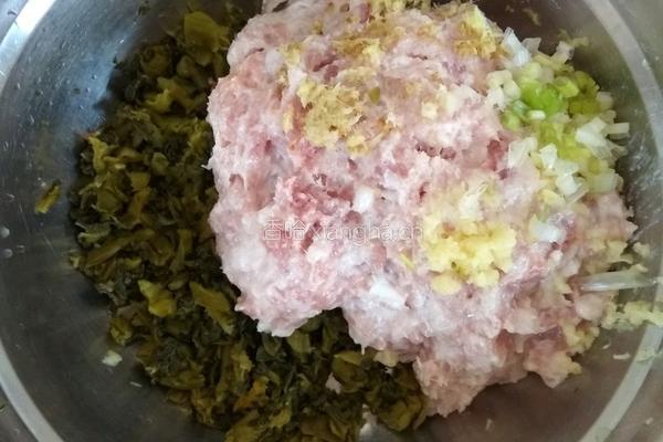 玉米面菜团子（酸菜猪肉馅）的做法图解7