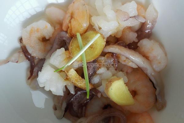 海鲜烩的做法图解1