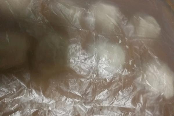 史上最喜感熊猫豆沙包的做法图解5