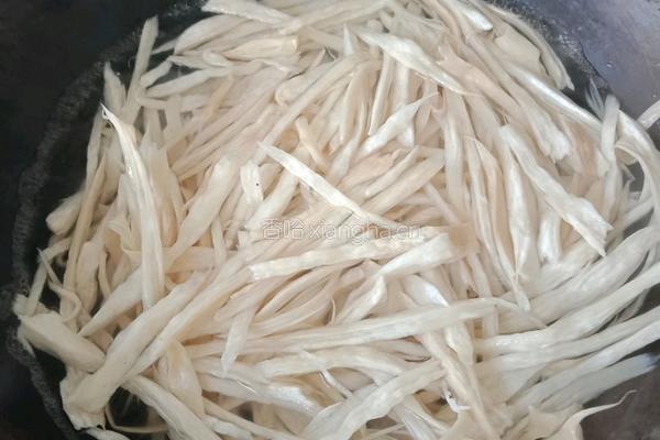 凉拌杏鲍茹的做法图解2