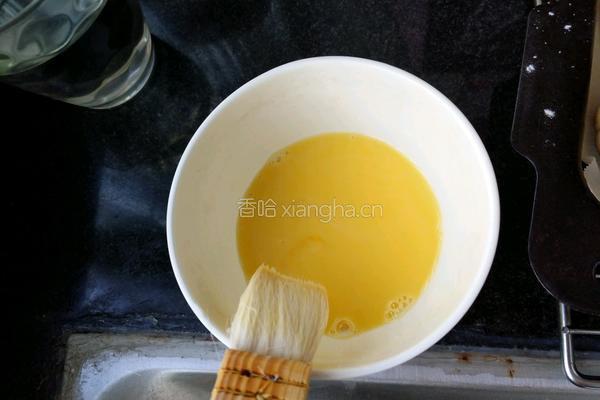 椰蓉蛋黄月饼的做法图解16