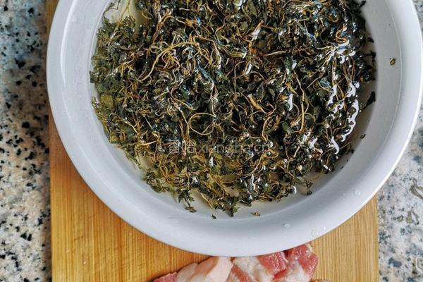 马齿苋烧肉 的做法图解1